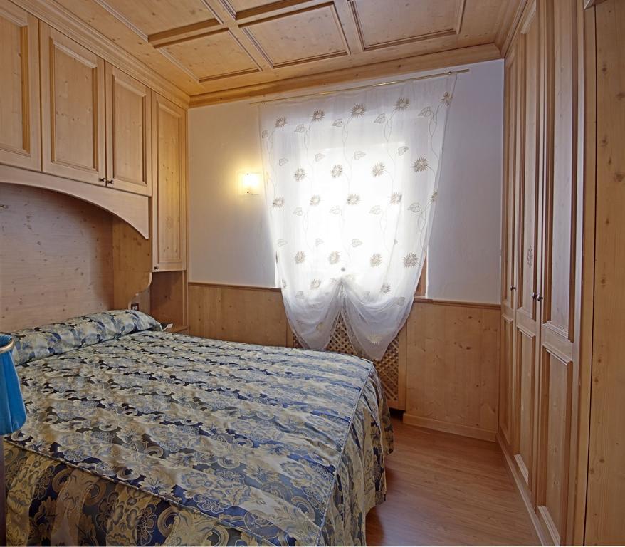Appartamenti Barisetti Cortina dʼAmpezzo Pokój zdjęcie